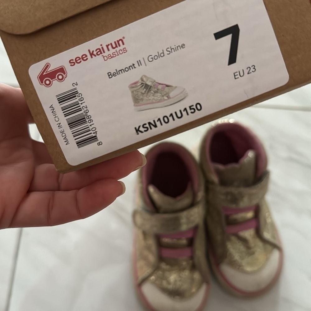 See Kai Run Gold & Pink Sneaker - Picture 7 of 7